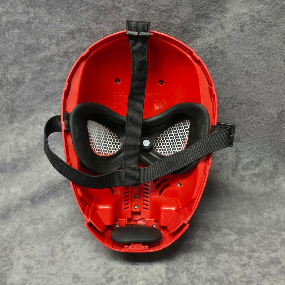 Hasbro Marvel Spiderman Homecoming Spider Moving Brows Mask & Cape Halloween Set - Picture 3 of 16